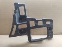 фото thumb №1, Напрямна бампера правий задня renault talisman kombi 850425156r