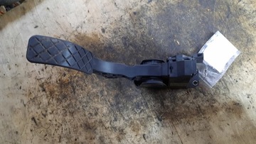 фото thumb №1, Потенциометр газа skoda fabia 1.4d 03r