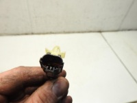 фото thumb №5, Замок дверь правый перед 2 pin kia sorento i a045777