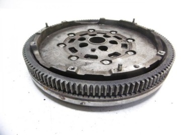 фото thumb №13, Passat b8 колесо двухмассовый маховик 1,4tsi 04e105264b сцепление