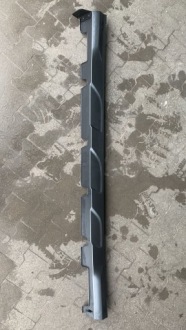 фото thumb №1, Hyundai kona 2019- накладка na порог правая