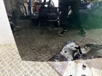 Стекло задняя tesla model 3 Доставка, фото thumb