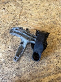 Купити Кронштейн подушка двигуна renault megane iv kadjar 1.5 dci 112848459r, фото thumb