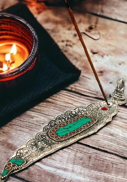 Подставка для благовоний с камнями Металлическая подставка для горящих ароматических палочек