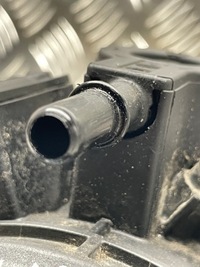 фото thumb №8, Mercedes w907 корпус фільтра пального бачок a6540900652