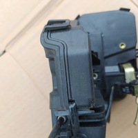 фото thumb №5, Mercedes-benz оригинальный номер 2117200435 замок дверь