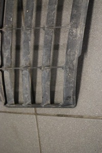 фото thumb №7, Решётка подкрылок правая audi a8 d3 4e0821172m