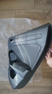 фото thumb №3, Оббивка vw t-roc права задня обшивка t-roc nowa