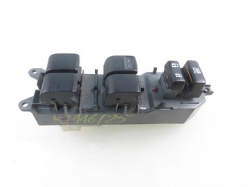 фото thumb №1, Панель стекло toyota auris i e15 192835