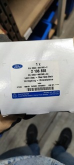 фото thumb №2, Крепление задний сиденье правый ford ecosport ka plus