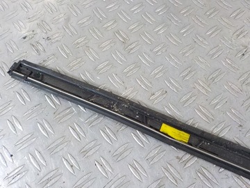 фото thumb №6, Mercedes w207 купе 09- планка стёкла лобовой левая