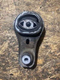 фото thumb №1, Кронштейн двигуна подушка trafic vivaro primastar 01-14