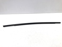 фото thumb №1, Ford mustang mach-e 2023 молдинг зовнішня ущільнювач скло двері лівий задня