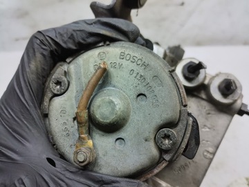 AUDI A4 B5 1.6 POMPA HAMULCOWA 8D0614111 0265214002
