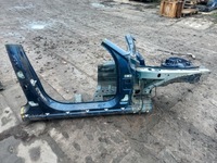 фото thumb №1, Mercedes w205 чверть права передня поріг блок двигуна