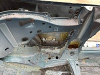 фото thumb №5, Крила обшивка чверть права ліва pas задній задня mercedes w124 cabrio