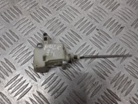 фото thumb №1, Привод замка центрального vw polo iv 9n