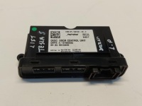 фото thumb №1, Tesla model s lift модуль блок керування двері 1003101-00-e