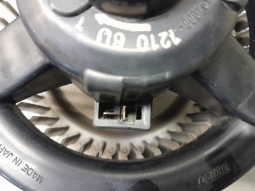 фото thumb №5, Вентилятор воздуходувка toyota yaris i 1.0 194000-1210