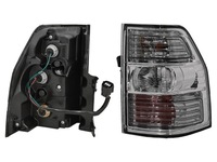 фото thumb №1, Mitsubishi pajero 2006- лампа задня права 8330a094