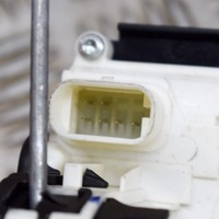 фото thumb №8, Maserati levante 2023 ліва сторона замок двері задніх