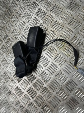 фото thumb №1, Застібка ременя зад ліва права комплект dacia duster ii