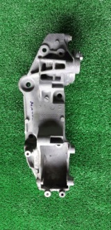 фото thumb №3, Кронштейн генератора master iii 2.3dci 8200881264