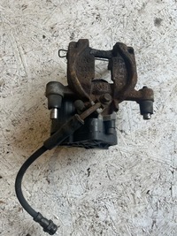 фото thumb №1, Супорт гальмівний лівий зад vw golf vii 5q0615405bc