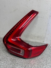 фото thumb №5, Лампа правий задня volvo xc40 2017-2024 31446791