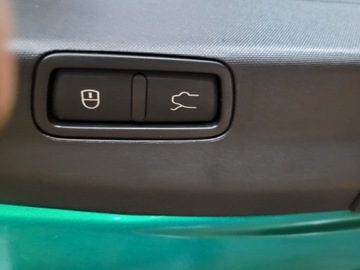 фото thumb №6, Stelvio крышка задняя комплектная камера