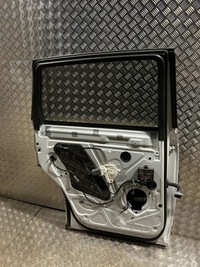 фото thumb №13, Audi q7 4l 2012 левая сторона дверь задние