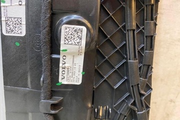 фото thumb №10, Люк volvo 32378909 2.0l 2023