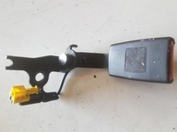 фото thumb №1, Mercedes e klasa w207 клипса поперечина левая задняя