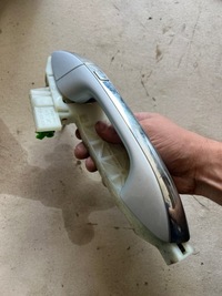 фото thumb №2, Kia optima jf универсал 16-19 ручка дверь левая перед цвет 4ss хром keyless