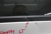 фото thumb №5, Двері лівий задня задні voyager town country 07-16