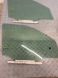 фото thumb №1, Скло бічна правий перед mercedes ml w163 a1637200218