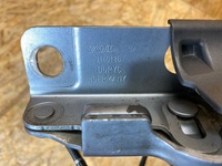 фото thumb №9, Петля капот правый пиротехнический патрон volvo v90 s90 31651861 31688051