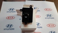 фото thumb №1, Hyundai i30 i кнопка стекло правый перед