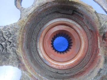 фото thumb №4, Passat b4 1.9td поворотна опора права ступиця