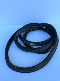 фото thumb №1, Leon iii kombi прокладка крышки багажника