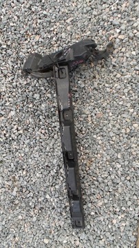 фото thumb №1, Ползун бампера зад seat ibiza 6j3807863