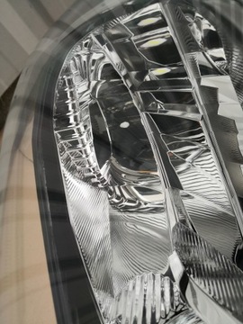 фото thumb №14, Ford fiesta viii mk8 лампа передняя левая led l1bb