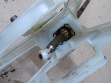 фото thumb №9, Toyota rav4 вибірник важіль коробки передач 2,0 16v 94-00