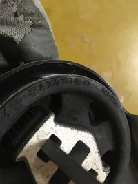 фото thumb №8, Важіль лівий задня втулка mercedes infiniti q30 7km