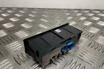 фото thumb №8, Usb mercedes-benz c w205 a2058200226 2.14l дизель 125kw 2015