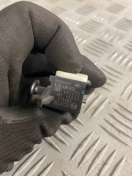 фото thumb №8, Датчик удара боковой clio iii 8200529572