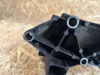 Ford focus 2001 с передний кронштейн генератора с Разборки, фото thumb