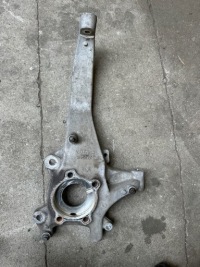 фото thumb №1, Volvo xc60 ii xc90 ii поворотний кулак ліва передня 32298139