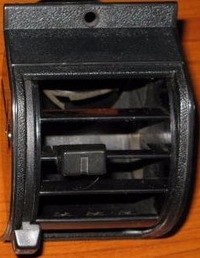 фото thumb №1, Повітропровід консолі лівий vw jetta mk1