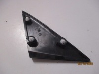 фото thumb №2, Mercedes-benz оригинальный номер a1777224800 накладка крыла треугольник